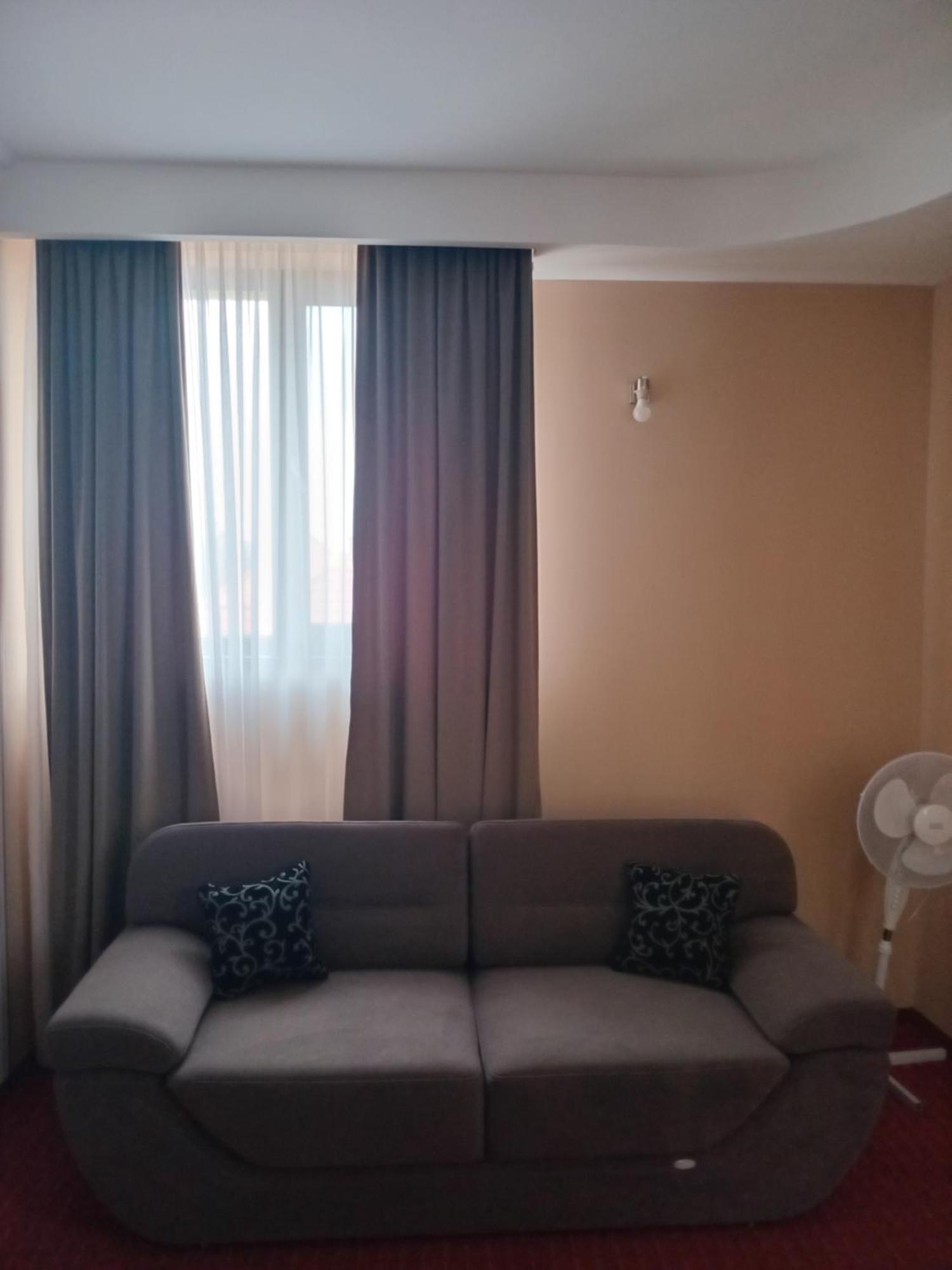 Hotel Coliseum Calafat Exterior foto